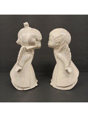 Retro 80's Ceramic Kissing Boy & Girl Angel Figurines Set Iridescent White